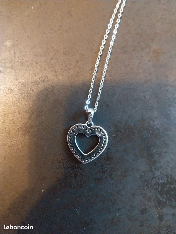 Collier (image 4)