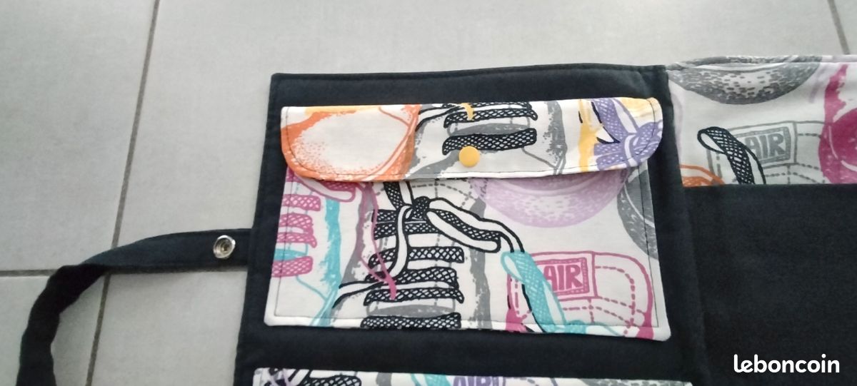 Pochette rangement crayons/feutres + feuilles (image 8)