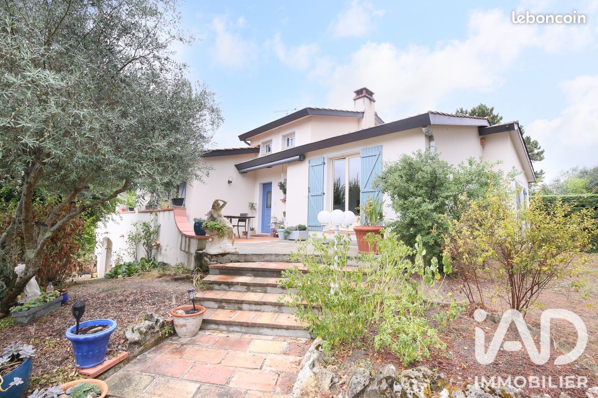 Maison 5 pièces 135 m² · à Saint-Loup-Cammas · 135 m² · 495 000 €