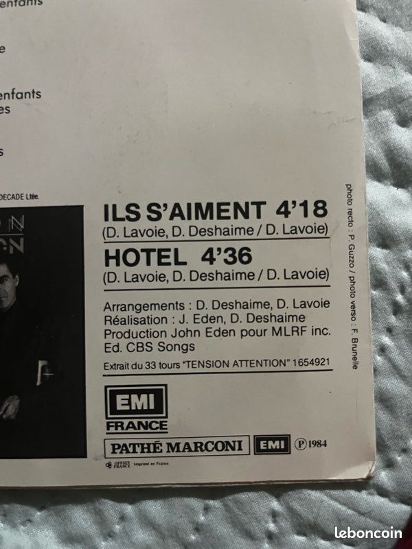 45 tours Ils s’aiment de Daniel Lavoie (image 3)