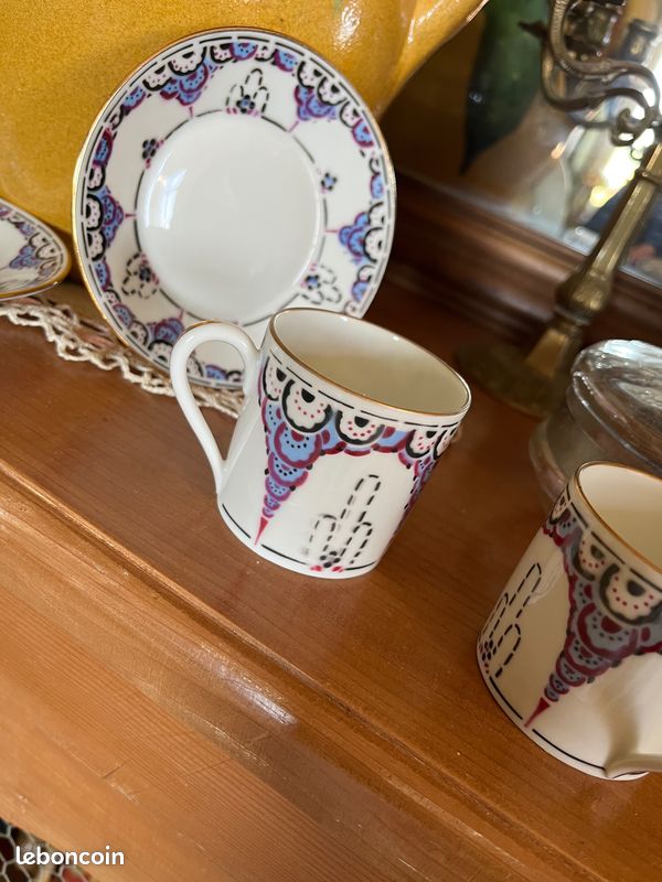4 tasses anciennes fin 19 ème/1900, porcelaine blanche et dorure