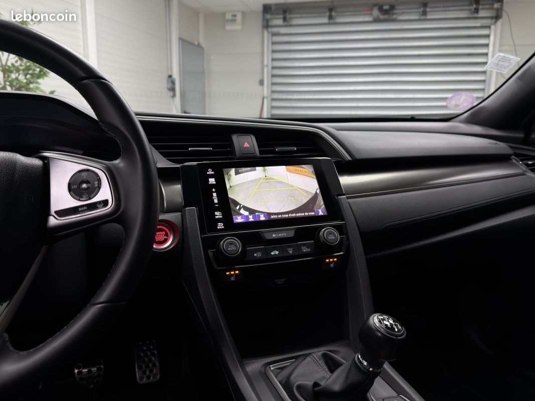 Honda Civic X (2) i-VTEC 129 - Executive 5p (image 9)