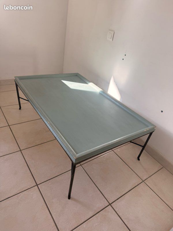 Table basse vintage Indus - Bois massif & Pieds métal "épingle" (image 1)