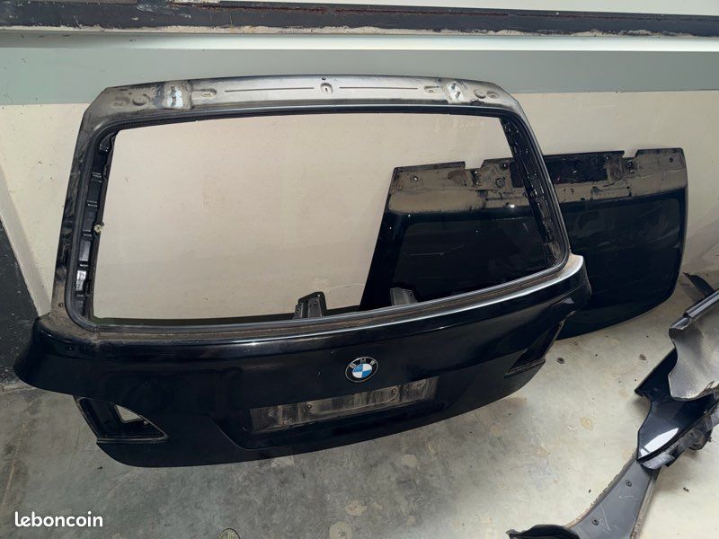 Coffre hayon lunette arriere bmw e61 serie 5 (image 1)