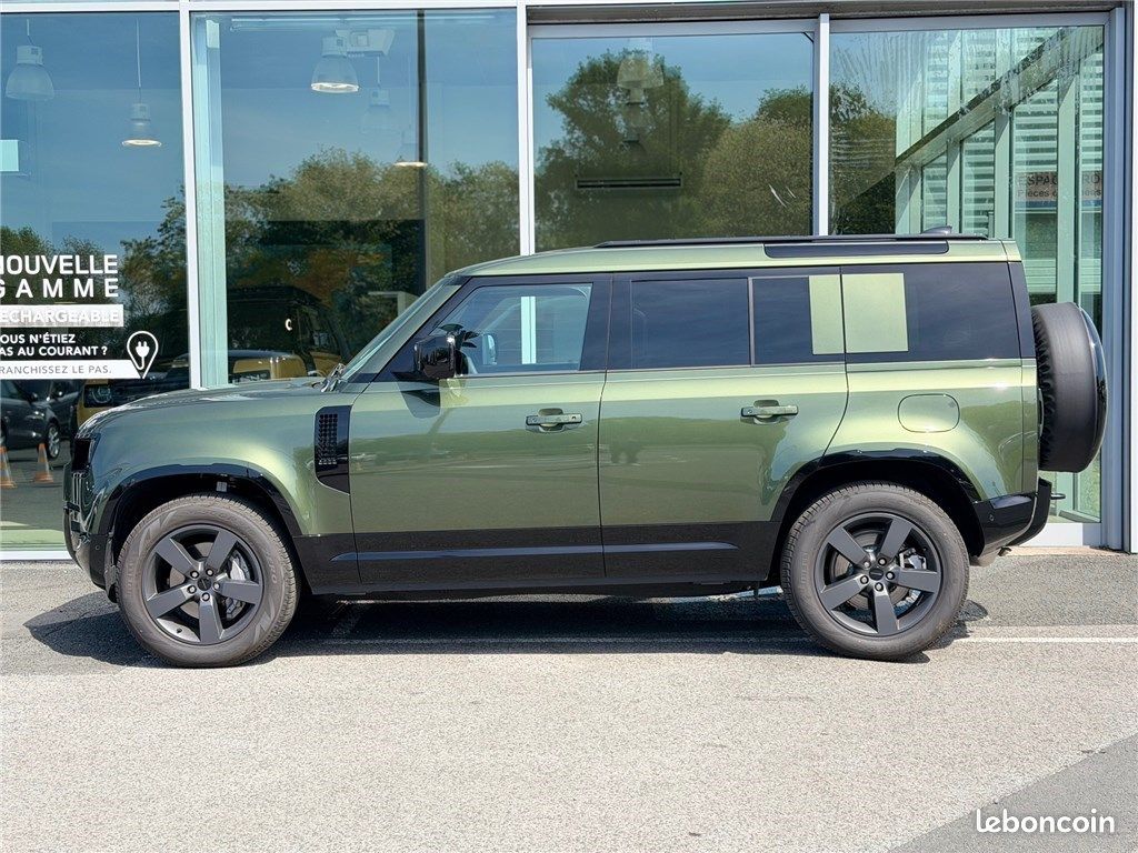 Land Rover Defender PHEV 110 X-Dynamic SE (image 3)