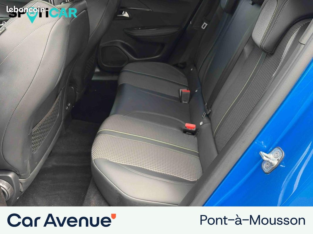 PEUGEOT 2008 PureTech 130 S&S EAT8 GT (image 12)