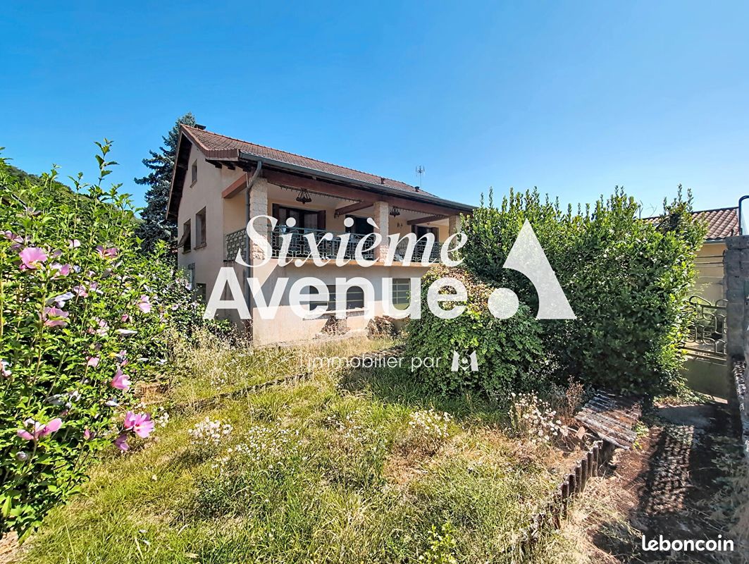 Maison 6 pièces 120 m² · à Genas · 120 m² · 360 000 €