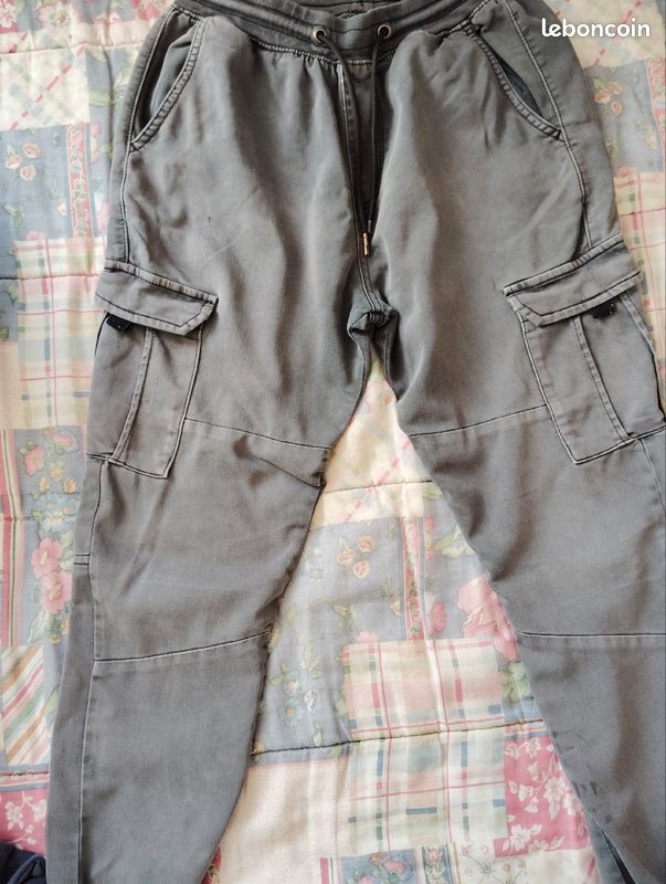 Vêtements à vendre (image 1)