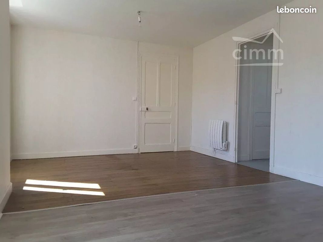 Appartement 3 pièces 52 m² · à Saint-Rambert-d'Albon · 52 m² · 450 €