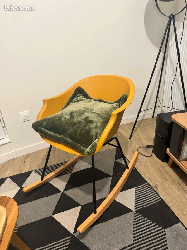 Fauteuil a bascule (image 1)