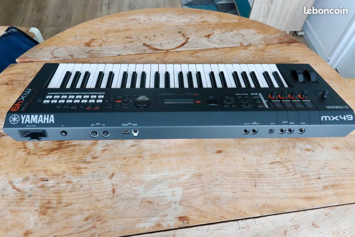 Tastiera Yamaha PSR-E403 - Strumenti Musicali In vendita a Bari
