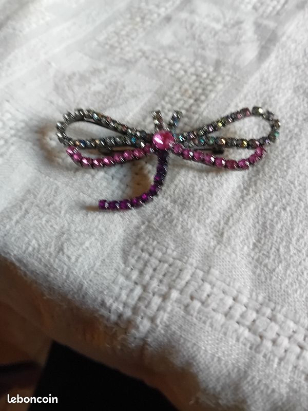 Broche (image 2)