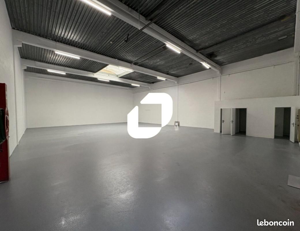 Local d'activité 2 301 m² (image 3)