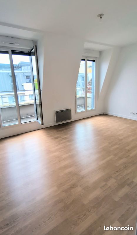 Appartement 1 pièce 26 m² · à Châtillon · 26 m² · 970 €/mois