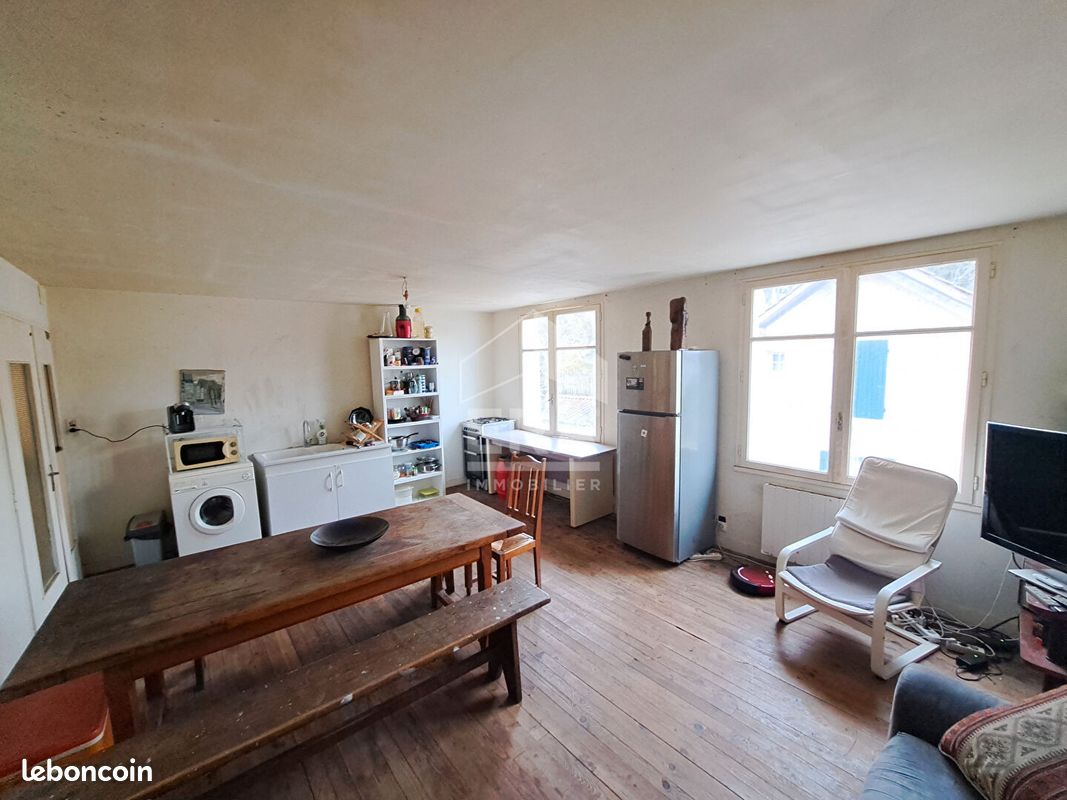 Maison 5 pièces 111 m² - Jarnac 16200 (image principale 3)