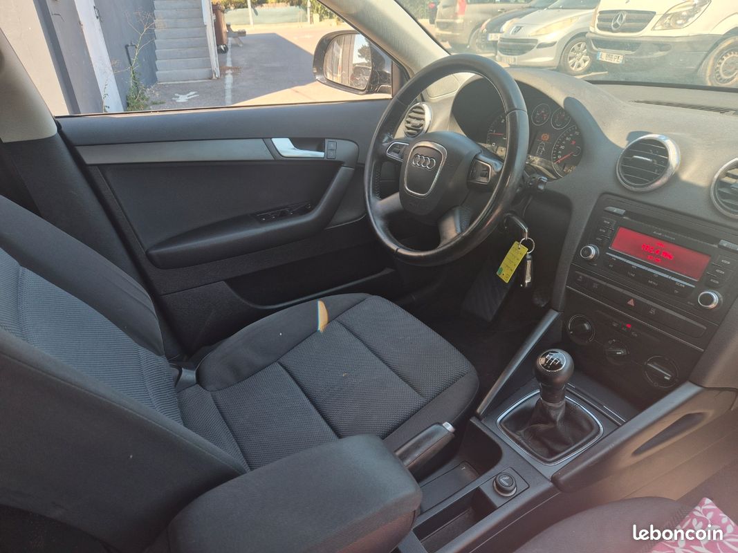Audi a3 sportback 1.6 tdi 105 cv (image 9)