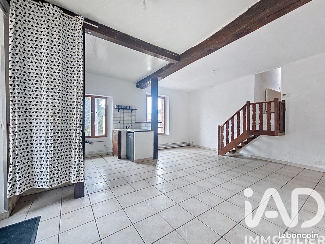 Maison 7 pièces 107 m² · à Saint-Julien-du-Sault · 107 m² · 119 000 €
