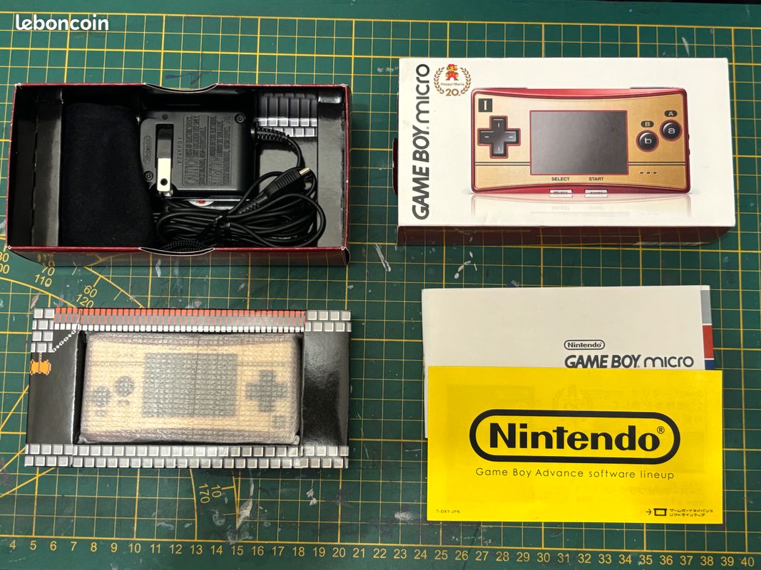 Nintendo Game Boy Micro 20th Anniversary Famicom (Import Japon
