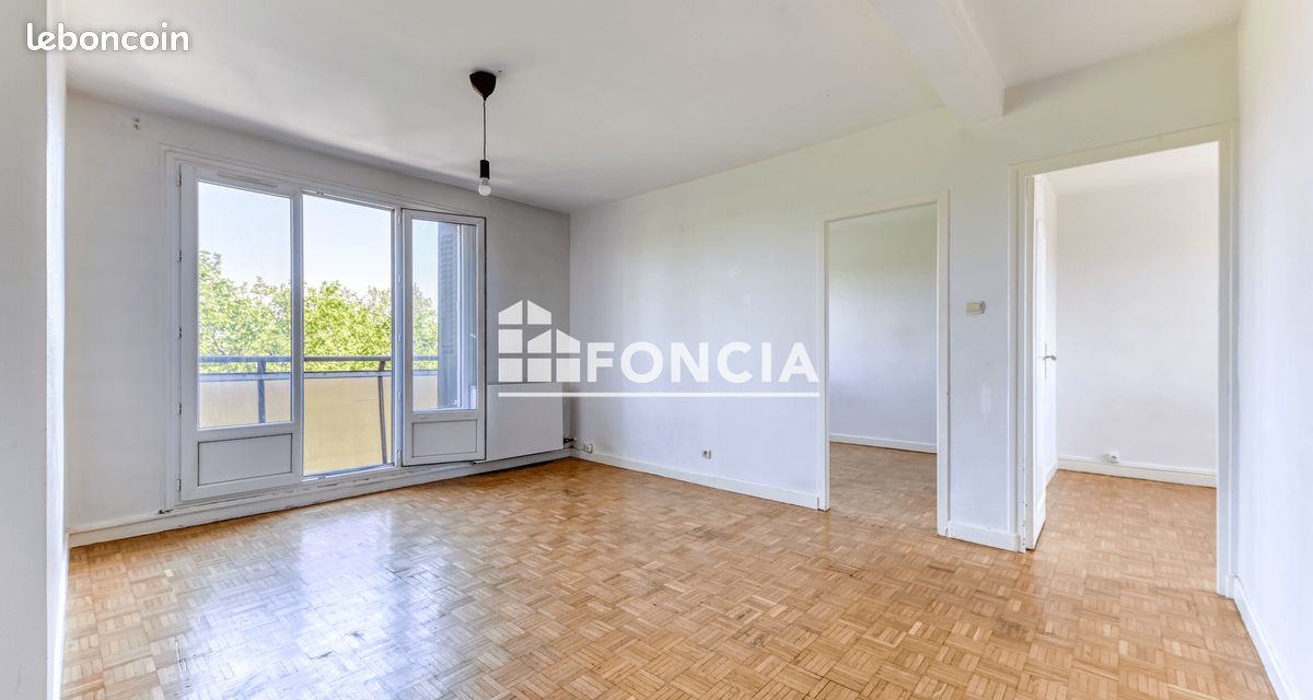 Parking 4 pièces 61 m² · à Vénissieux · 61 m² · 159 900 €