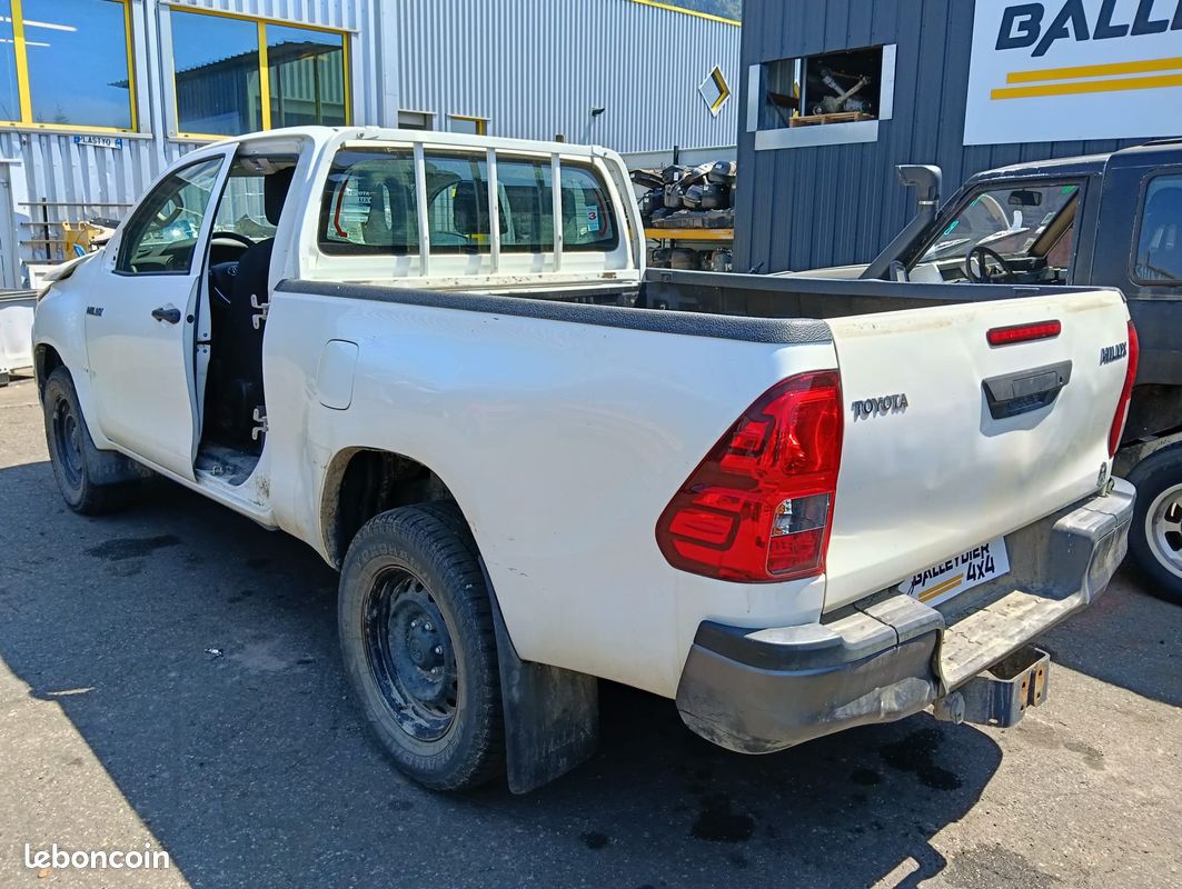 Pièces détachées Toyota Hilux Revo (image 4)