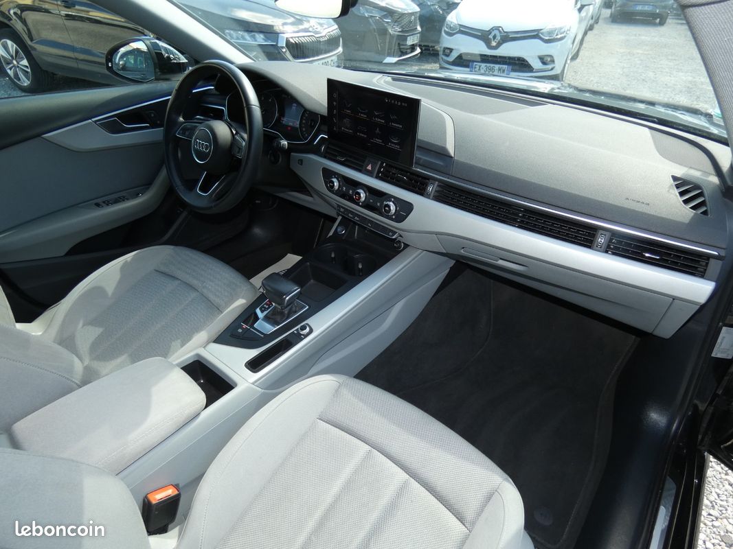 AUDI A4 AVANT BUSINESS 35 TDI 163 S tronic 7 Business Line (image 16)