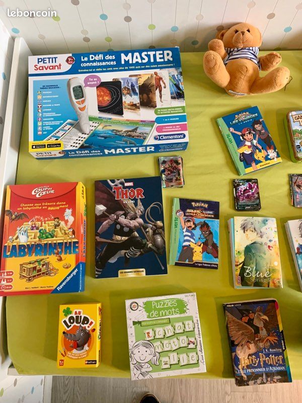 Jeux, livres, peluches en très bon état (image 1)