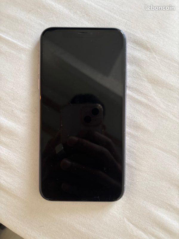 IPhone 11 pour pièces (image 1)