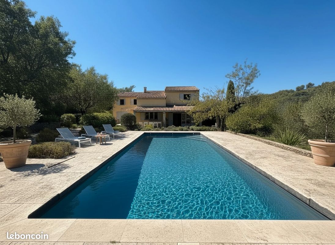Maison 7 pièces 229 m² · à Simiane-Collongue · 229 m² · 967 000 €