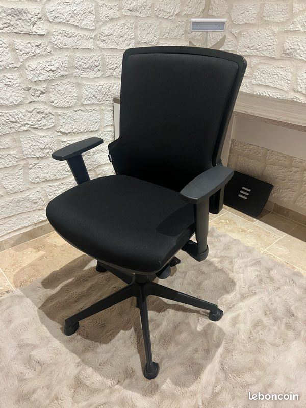 Bureau avec chaise (image 4)