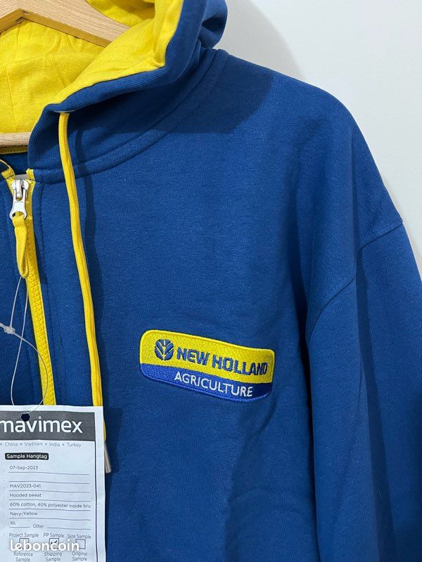 Hoodie Zippé New Holland XL Neuf Vêtements