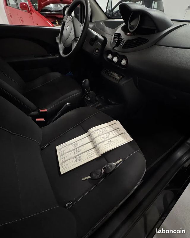 Renault Twingo 1.2 Yahoo 2007 — 146 000 km — Clim — Éco (image 5)