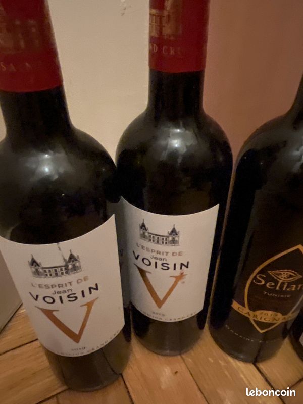 Set bouteilles de vin (image 1)