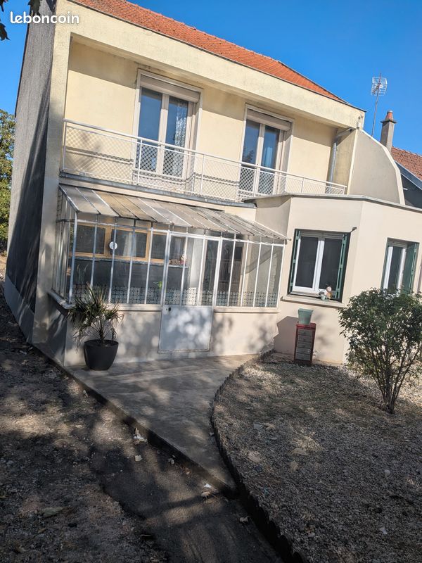 Maison 4 pièces 89 m² · à Orgères-en-Beauce · 89 m² · 115 800 €