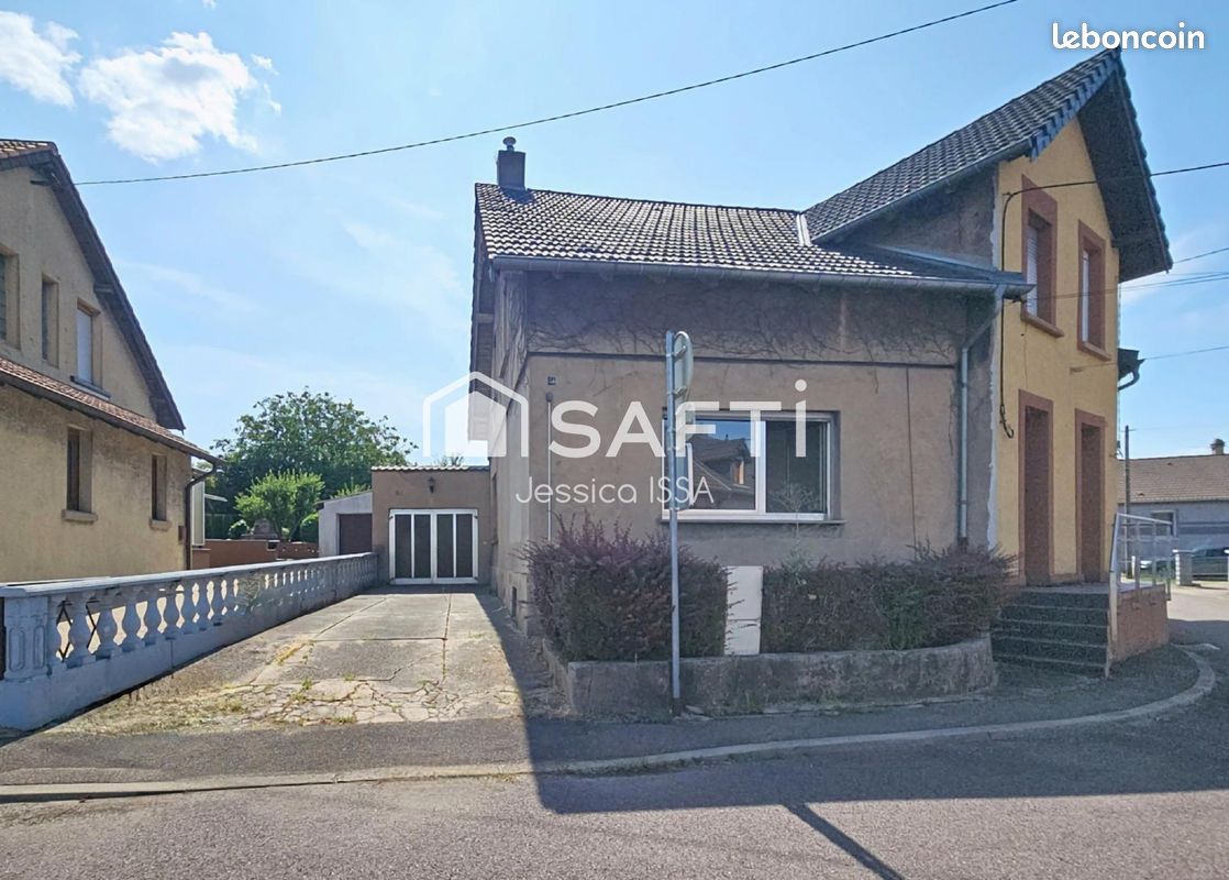 Maison 4 pièces 93 m² · à L'Hôpital · 93 m² · 99 000 €