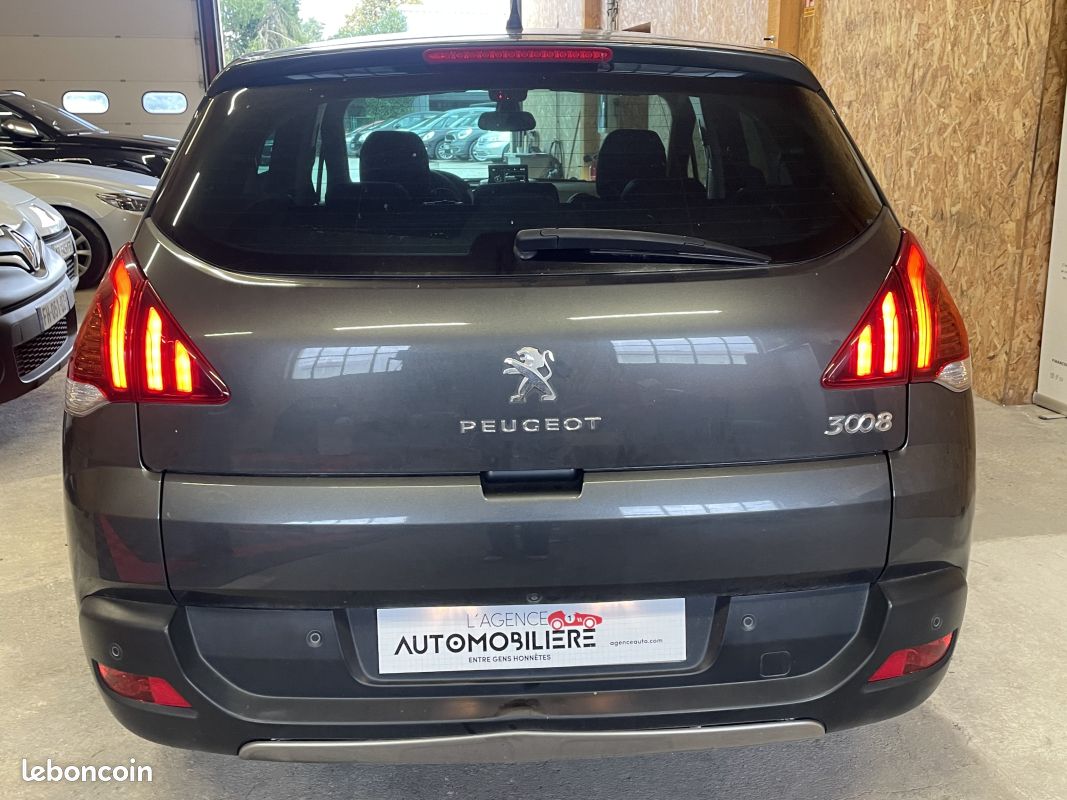 PEUGEOT 3008 1.6 THP 155 ch Allure BA (image 4)