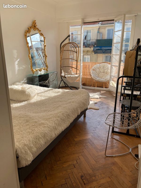 Grande chambre meublée avec grand balcon 60 (image 3)