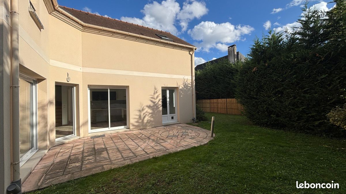 Maison 7 pièces 166 m² · à L'Étang-la-Ville · 166 m² · 779 000 €
