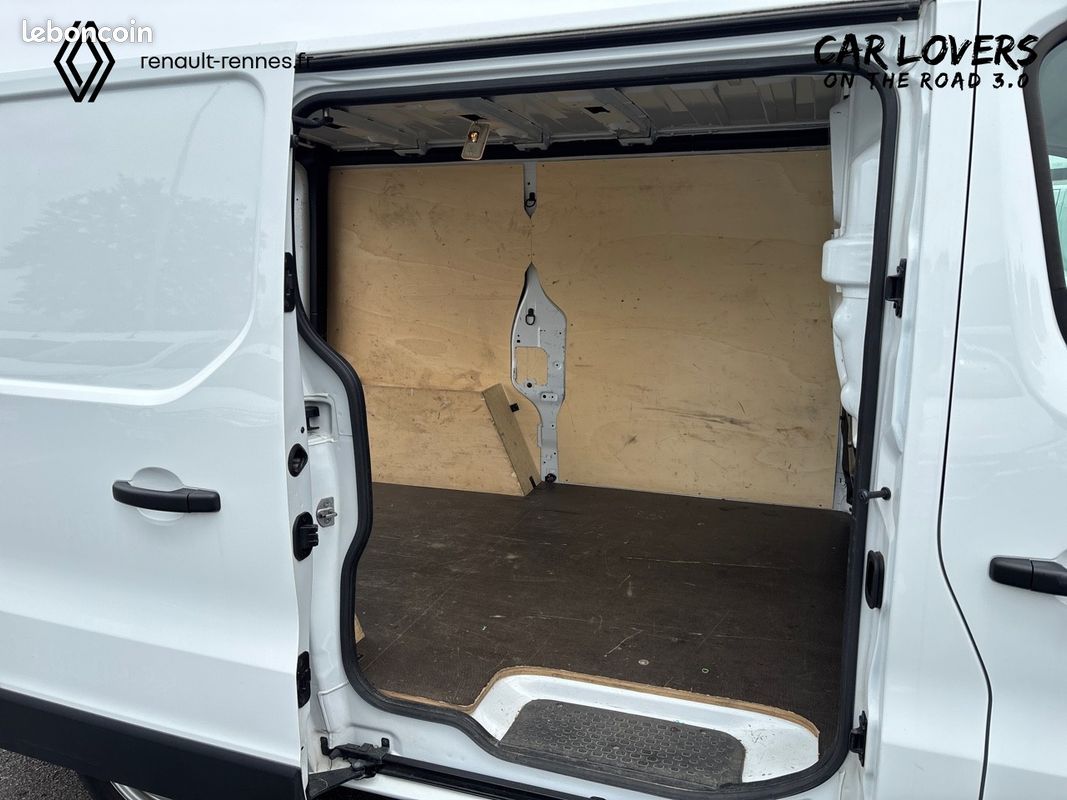 Renault trafic fgn l1h1 3000 kg blue dci 130 confort (image 15)