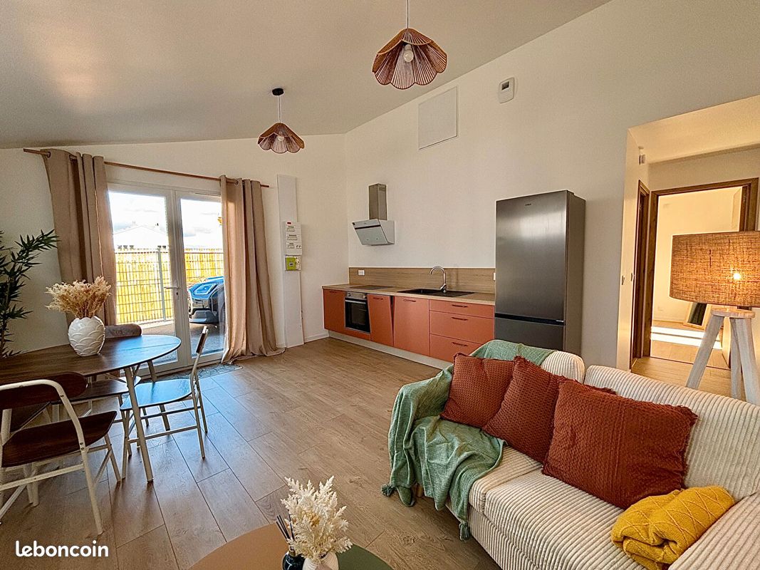 Maison 2 pièces 43 m² · à Le Fenouiller · 43 m² · 690 €/mois