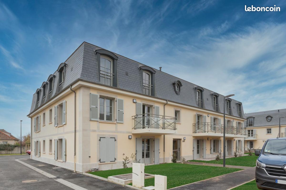 Appartement 2 pièces 44 m² · à Senlis · 44 m² · 834 €/mois