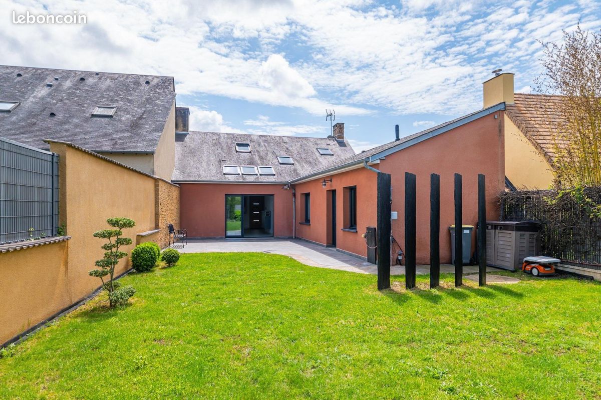 Maison 5 pièces 134 m² · à Changé · 134 m² · 393 300 €