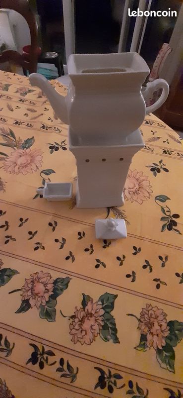 Théière en porcelaine (image 3)