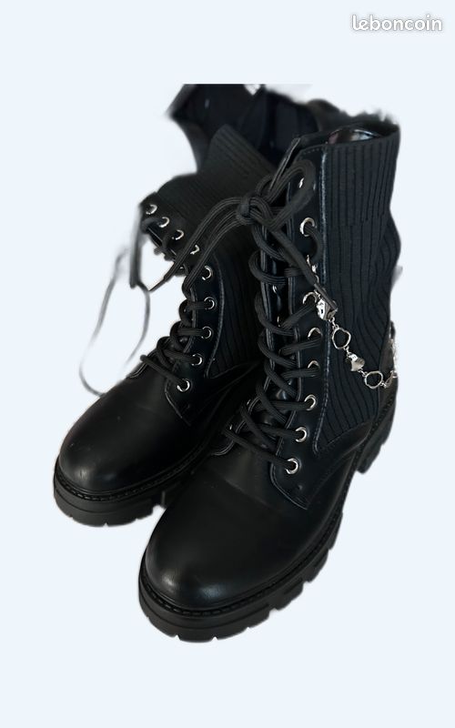 Bottes noires (image 1)