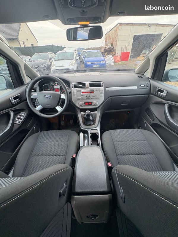 Ford C-Max (image 5)