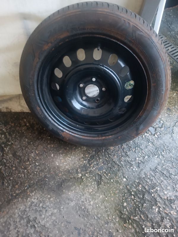 Pneu jante 215 55 17 Peugeot 508 C5 Peugeot 407 308 508 Peugeot 