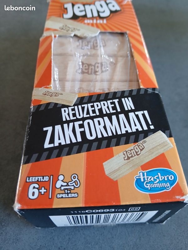 Jenga Mini (version de voyage de poche) Hasbro Gaming (image 3)