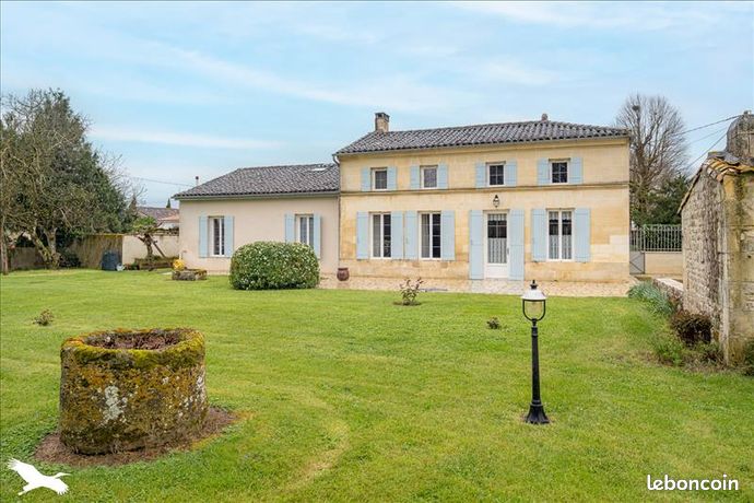 Maison 7 pièces 201 m²