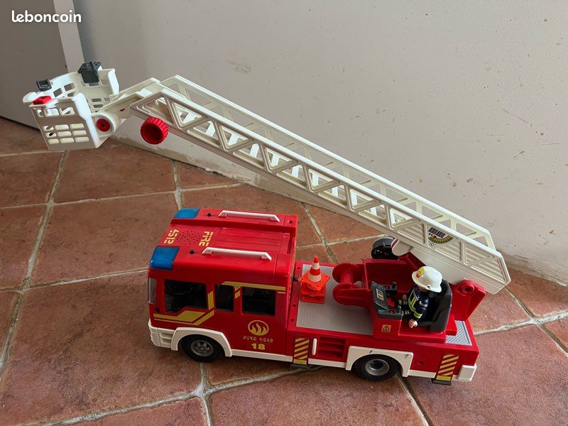 Lot Playmobil (image 1)