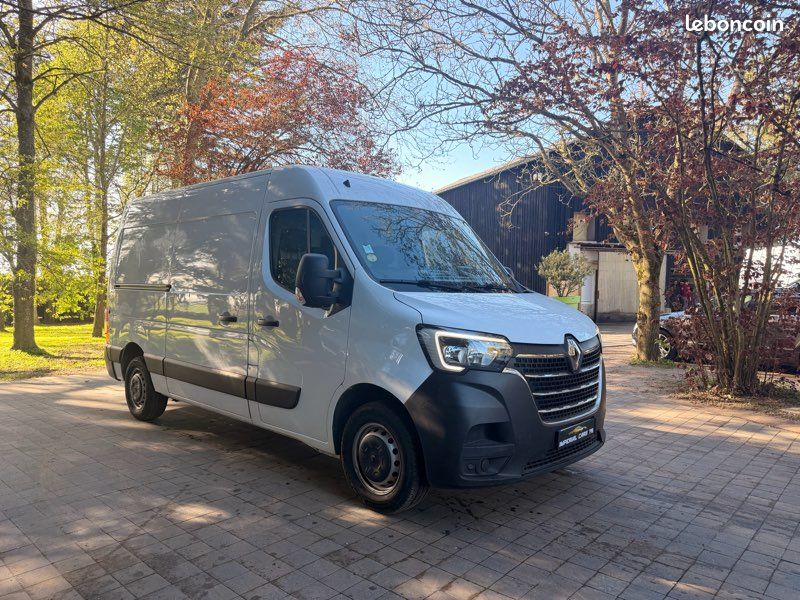 Renault Master L2H2 2.3 dCi 135 ch TRAC Grand Confort 2022 – photo 2