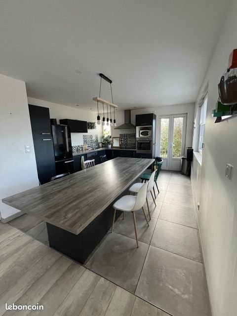 Appartement 5 pièces 120 m² · à Unieux · 120 m² · 205 000 €
